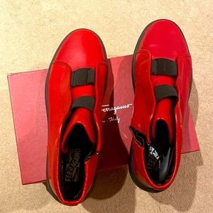 Maroon/Red men’s Ferragamo size 12. Like new. All leather.